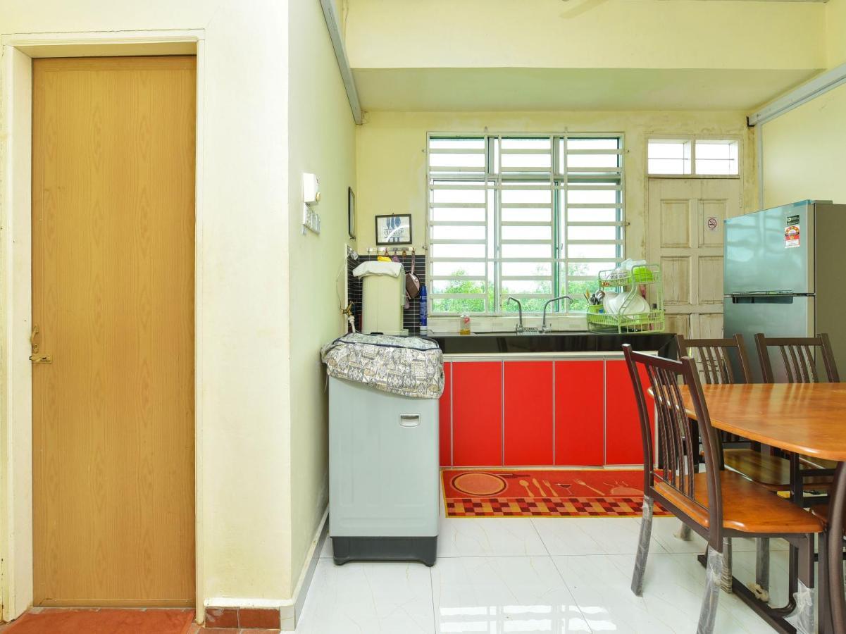 Spot On 90163 Kpfb Roomstay 2 Kuala Terengganu Exterior photo